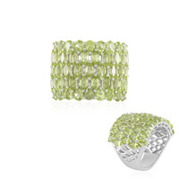 Zilveren ring met peridoots