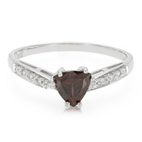 Zilveren ring met een rode zirkoon