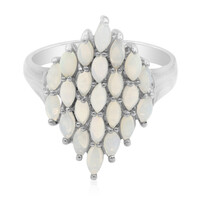 Zilveren ring met witte opalen