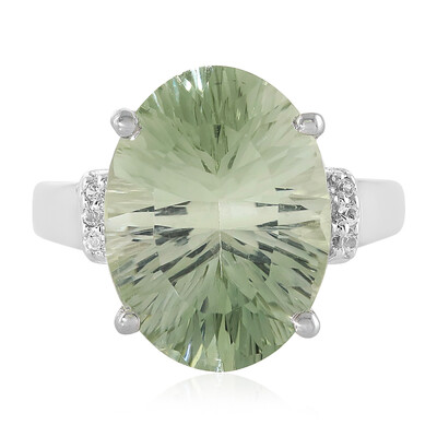 Zilveren ring met een groene amethist