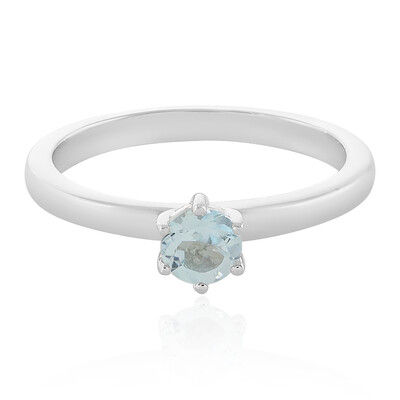 Zilveren ring met een hemel-blauwe topaas