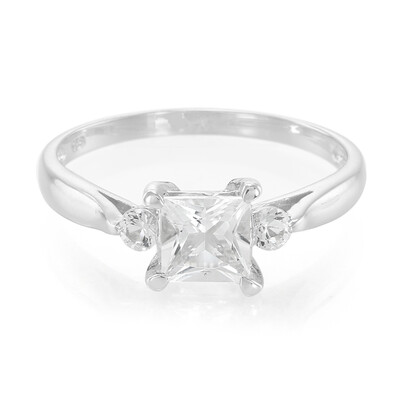 Zilveren ring met een petaliet