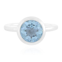 Zilveren ring met een hemel-blauwe topaas