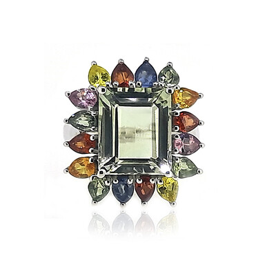 Zilveren ring met een groene amethist