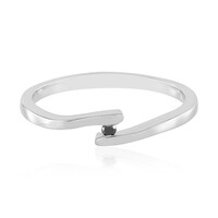 Zilveren ring met een zwarte diamant