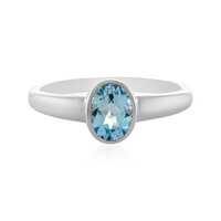 Zilveren ring met een hemel-blauwe topaas