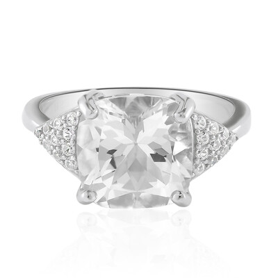 Zilveren ring met een witte topaas