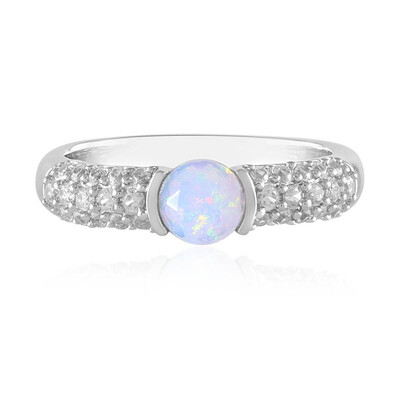 Zilveren ring met een Welo-opaal