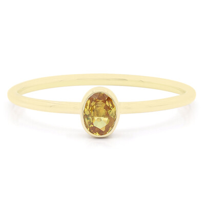 Gouden ring met een gele saffier