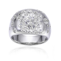 Zilveren ring met een witte topaas