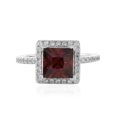 Zilveren ring met een roze zirkoon