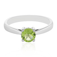 Zilveren ring met een peridoot