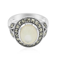 Zilveren ring met een parelmoer
