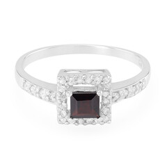 Zilveren ring met een Mozambique granaat