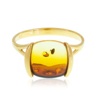 Zilveren ring met een Baltische barnsteen