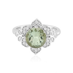 Zilveren ring met een groene amethist