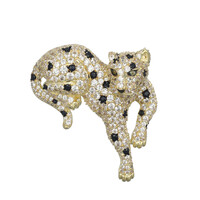 Zilveren broche met peridoots (Adela Silber)