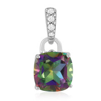 Zilveren hanger met een mystieke kwarts