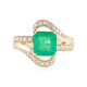 Gouden ring met een Russische smaragd (AMAYANI)