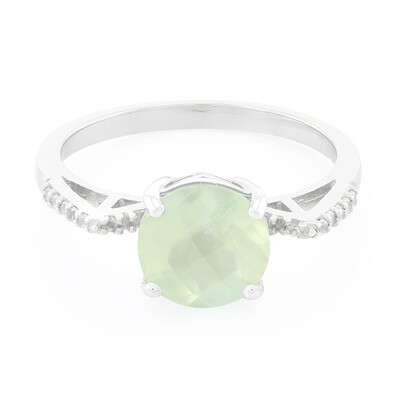 Zilveren ring met een prehniet