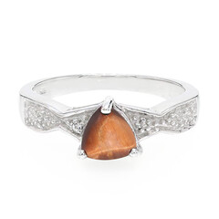 Zilveren ring met een rode tijgeroog