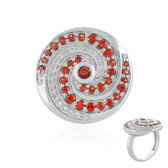 Zilveren ring met een avondrode saffier