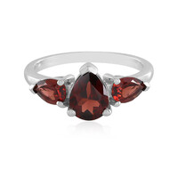 Zilveren ring met een Indische Granaat