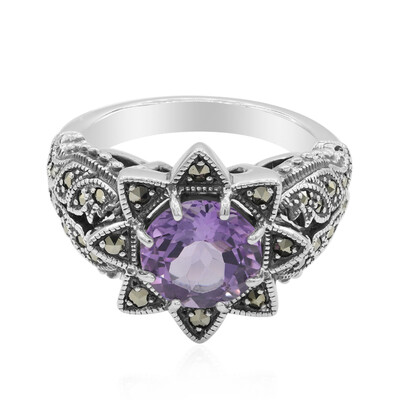 Zilveren ring met een amethist
