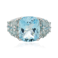 Zilveren ring met een hemel-blauwe topaas