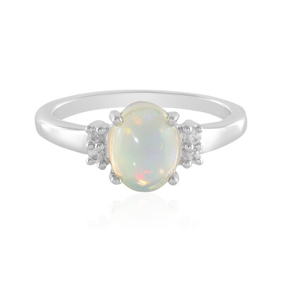 Zilveren ring met een Welo-opaal