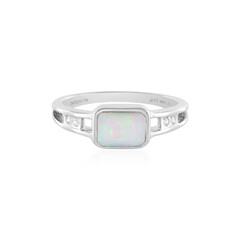 Zilveren ring met een Welo-opaal