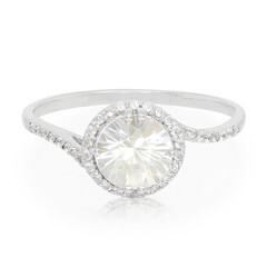 Zilveren ring met een Preah Vihear zirkoon