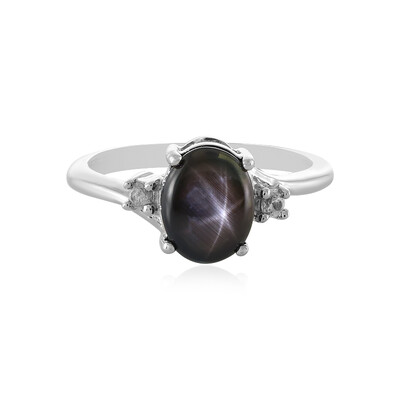 Zilveren ring met een zwarte ster saffier