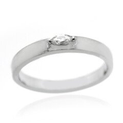 Zilveren ring met een zirkoon