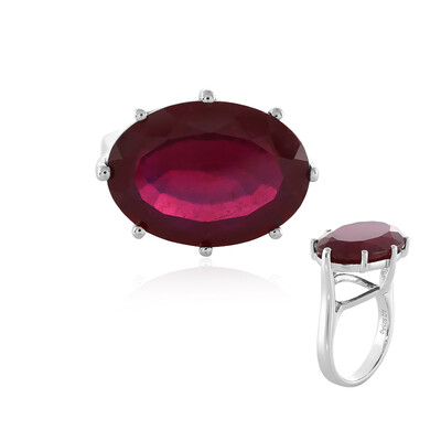Zilveren ring met een Madagaskar Robijn