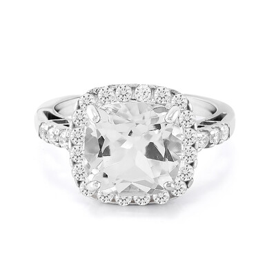 Zilveren ring met een witte topaas