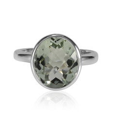Zilveren ring met een groene amethist