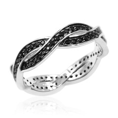 Zilveren ring met zwarte spinelstenen