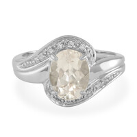 Zilveren ring met een morganiet