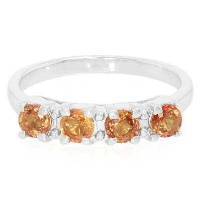 Zilveren ring met avondrode robijn