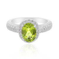 Zilveren ring met een peridoot
