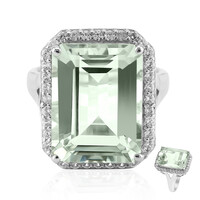 Zilveren ring met een groene amethist