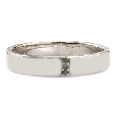 Zilveren ring met groene diamanten