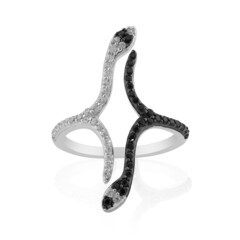 Zilveren ring met zwarte spinelstenen