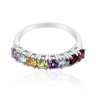 Zilveren ring met een Ratanakiri zirkoon