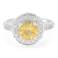 Zilveren ring met een vuur opaal