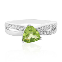Zilveren ring met een peridoot