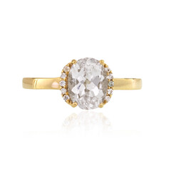 Gouden ring met een witte kunziet
