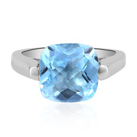 Zilveren ring met een hemel-blauwe topaas