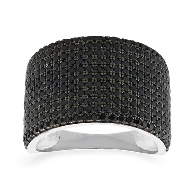 Zilveren ring met zwarte spinelstenen